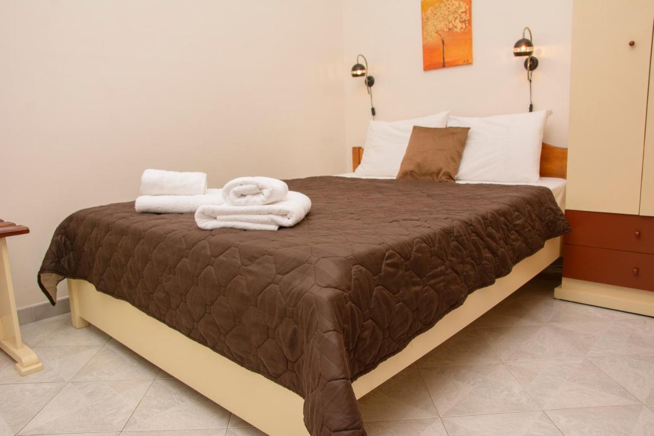 Stefanie'S Rooms Asprovalta Bagian luar foto