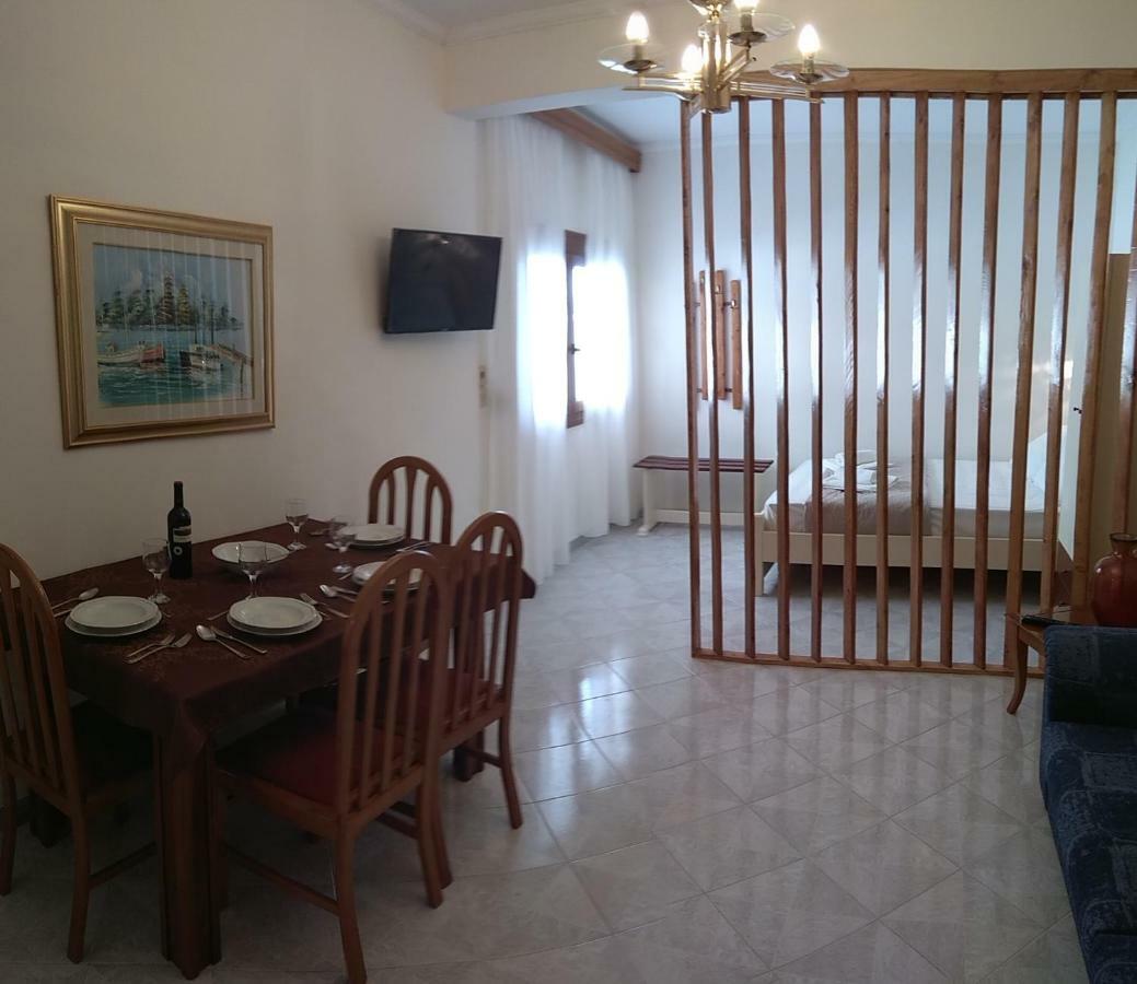 Stefanie'S Rooms Asprovalta Bagian luar foto